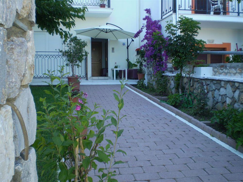Evgenia Apartments Skiathos-Stadt Exterior foto